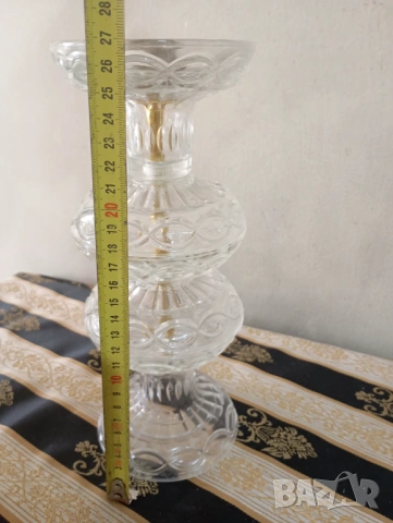 Кристален свещник, снимка 3 - Антикварни и старинни предмети - 53762847