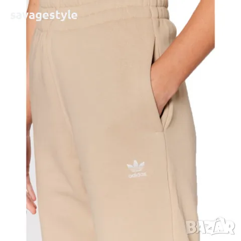 Дамско спортно долнище ADIDAS Originals Adicolor Essentials Fleece Pants Beige, снимка 3 - Спортни екипи - 48281425