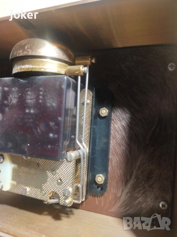 метален настолен часовник, снимка 5 - Други стоки за дома - 54102403