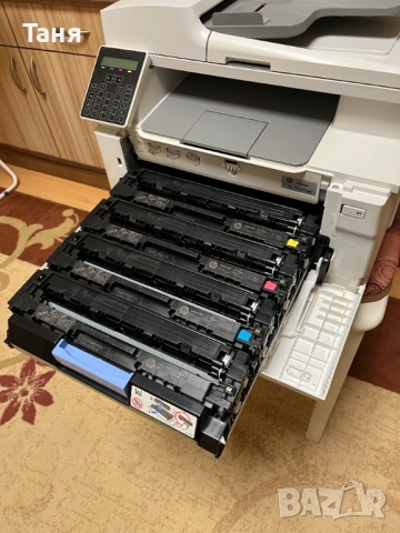 Продавам цветен лазарен принтер HP, снимка 3 - Принтери, копири, скенери - 54073629