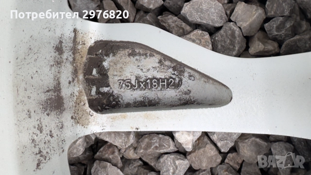 Зимни гуми с джанти 245/45R18 Renault, снимка 17 - Гуми и джанти - 52638067