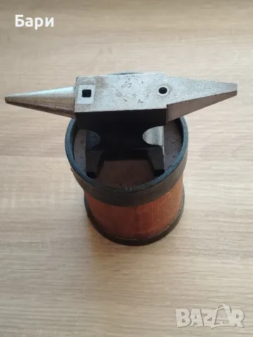 Стара малка бижутерска наковалня, снимка 4 - Колекции - 50439942