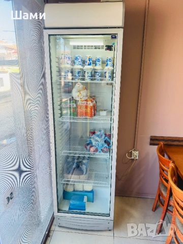 Хладилна витрина перфектна 5 месеца гаранция 