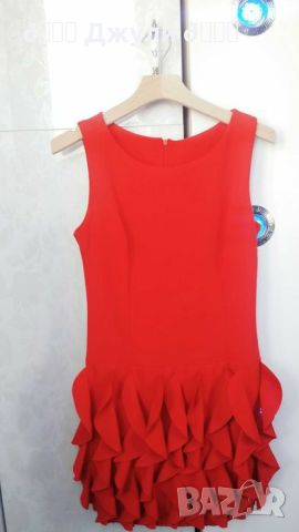 Ефектна червена рокля, снимка 4 - Рокли - 45814758