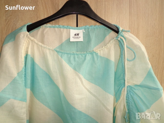 Ново H&M STUDIO 2020 обемна блуза в светло синьо и кремаво, размер XS – M , снимка 2 - Корсети, бюстиета, топове - 53433240