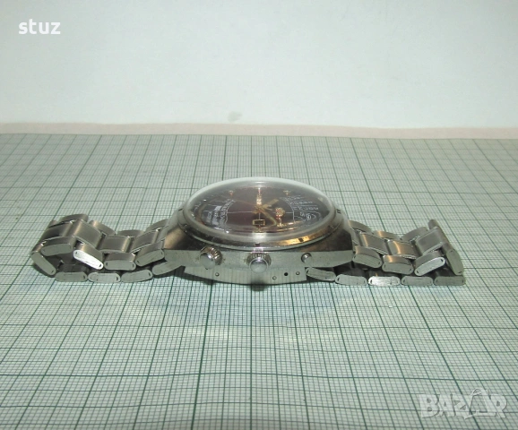 Часовник Orient с вечен календар, снимка 5 - Антикварни и старинни предмети - 54044367