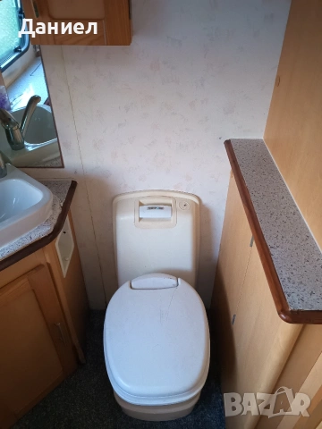 Каравана Elddis Avante 482 в перфектно състояние цена 6000€, снимка 18 - Каравани и кемпери - 53100645