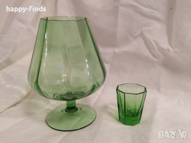Изумруден акцент - 2 бр. стъклени чаши