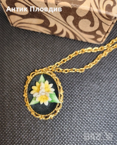 Винтидж колие с цвете еделвайс – флорален медальон, снимка 5 - Колиета, медальони, синджири - 53719576