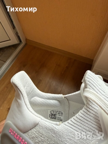 Adidas ultra boost 5 light  47 1/3, снимка 3 - Спортни обувки - 52092130