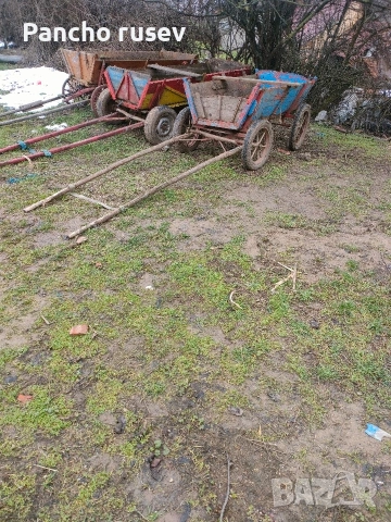 продават се 3 каруци 