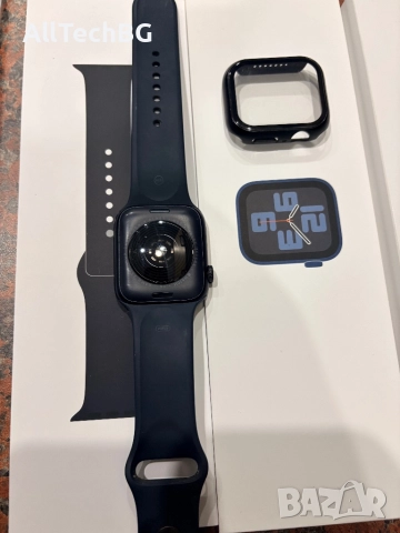 Часовник Apple Watch SE (Gen 2) 44mm, снимка 4 - Смарт гривни - 52641720