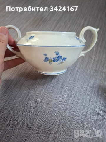 Захарница, латиера и чайник от порцелан 