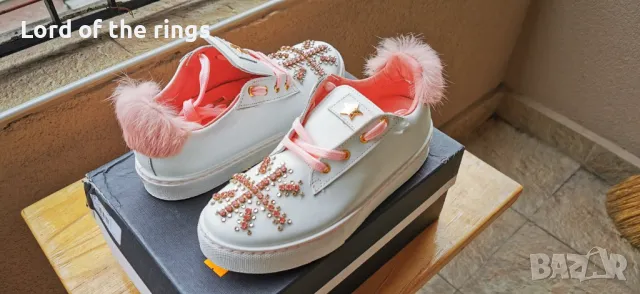 Оригинални дамски сникърси JF LONDON - 36 номер, снимка 2 - Маратонки - 49694947