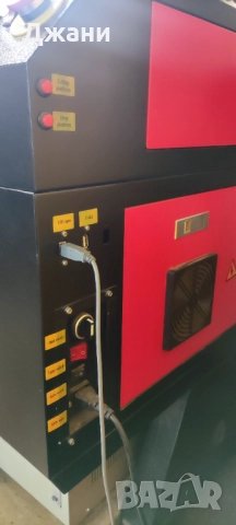 Машина за лазерно рязане и гравиране на неметални изделия CO2 60W, снимка 9 - Други машини и части - 52315743