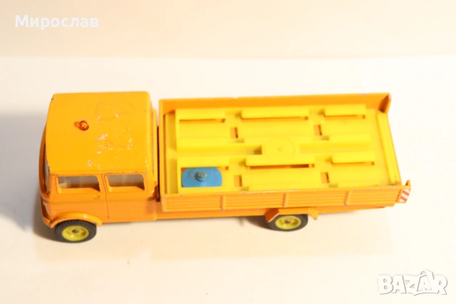 1/55 ? SIKU MERCEDES ИГРАЧКА КОЛИЧКА МОДЕЛ, снимка 2 - Колекции - 53193383