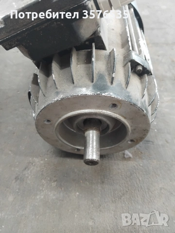 Електродвигател BESEL 0.55kW (550W), 1360 об/мин, Трифазен, снимка 2 - Електродвигатели - 53750884