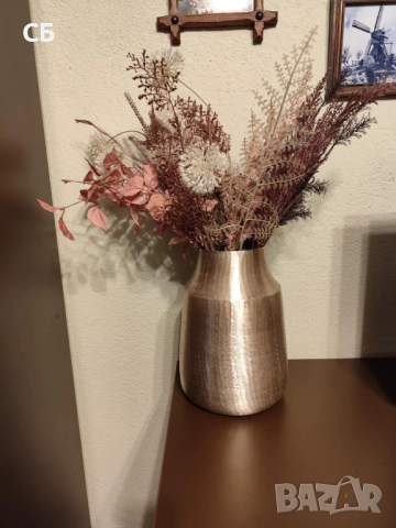 Голяма алуминиева ваза с модерен дизайн, снимка 10 - Вази - 52685725