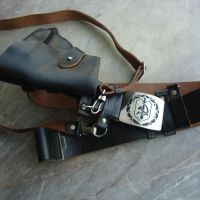 Милиционерски/полицейски колан с кобур, снимка 1 - Колекции - 45785017