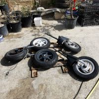 Джанти с гуми за скутери, снимка 5 - Части - 45384676