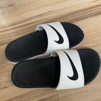 Оригинални юношески бяло/черни чехли Nike! 33,5 н, снимка 1 - Детски сандали и чехли - 45294313