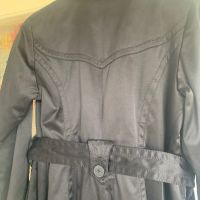Черен пролетен шлифер Джесика Симпсън, снимка 4 - Палта, манта - 45144346