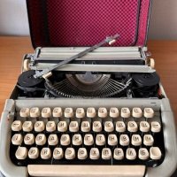 Ретро пишеща машина, снимка 4 - Антикварни и старинни предмети - 45446107