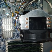 Продавам 6 ядрена работна станция HP Z400, снимка 5 - Работни компютри - 45237551