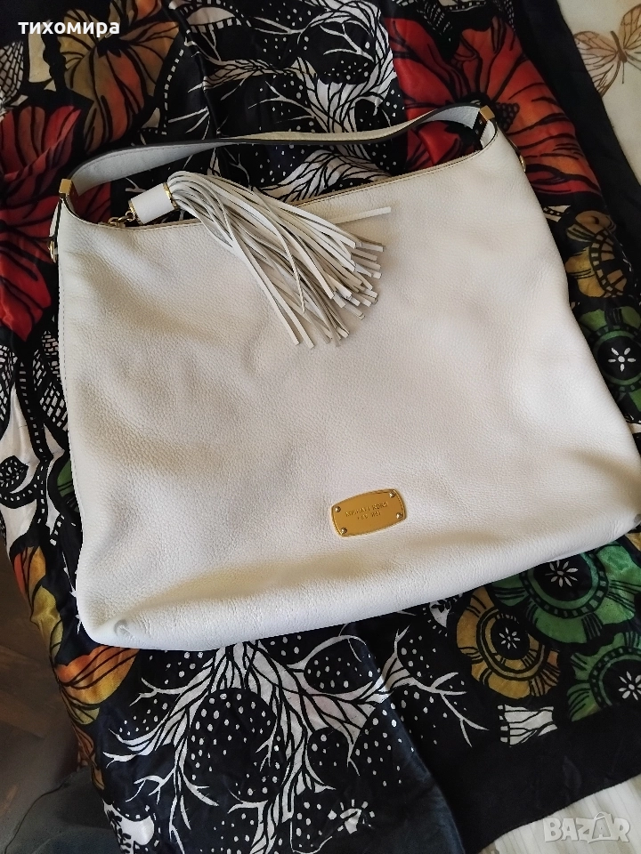 Дамска чанта от естественна кожа на Мichael Kors est 1981, снимка 1