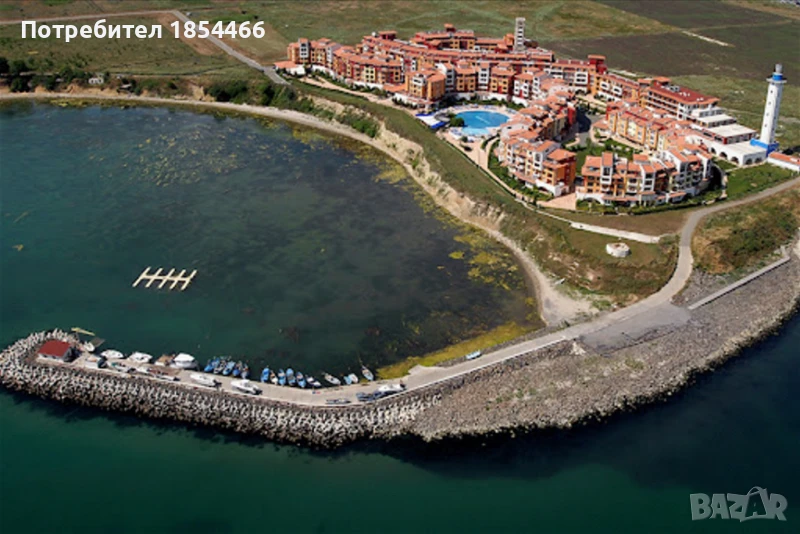 Собственик продава апартамент на първа линия море, снимка 1