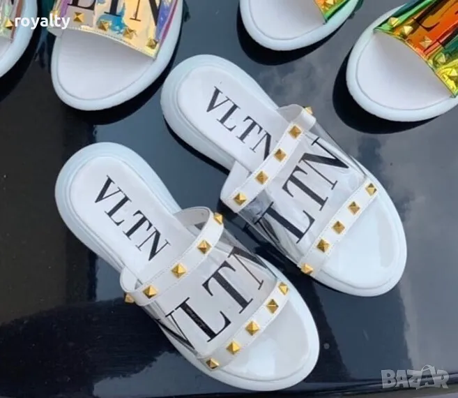 Равни чехли - бели, снимка 1