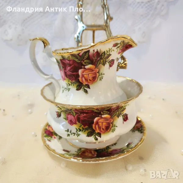 Old Country Roses на Royal Albert, снимка 1