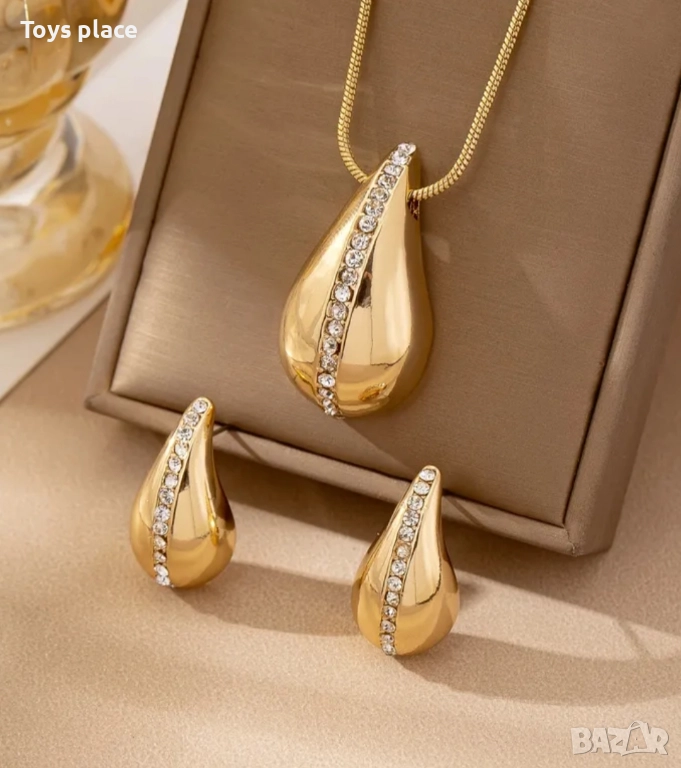 Стилен комплект колие + обеци НОВ, снимка 1