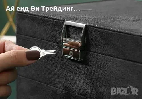 Елегантна черна кутия за бижута с ключ, снимка 4 - Бижутерийни комплекти - 50272927