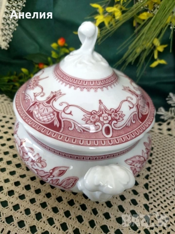 Hutschenreuther Bavaria декор Мария Терезия , снимка 3 - Чаши - 53170047