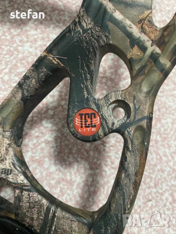  Ловен Лък compound HOYT , снимка 3 - Лъкове и арбалети - 51142598