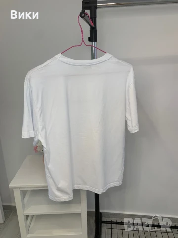 Тениска в размер S, но е овърсайз подходяща и за М и L, снимка 8 - Тениски - 50918241