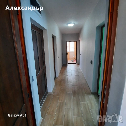 Къща от собственик с гараж, снимка 11 - Етаж от къща - 52029420