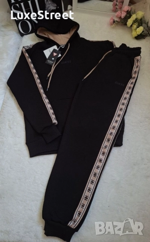 Дамски Ватиран Комплект 🤍Guess