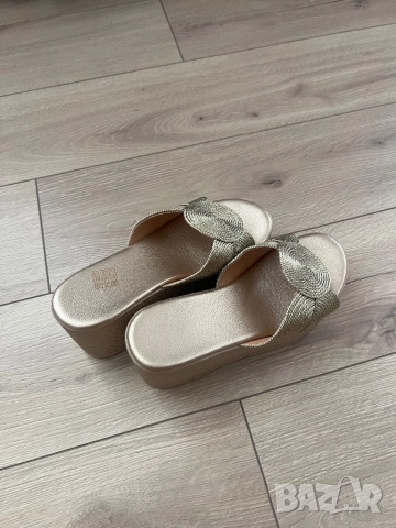 Чехли на платформа, снимка 2 - Чехли - 51464275