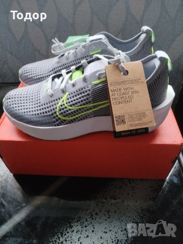 Nike Interact RUN 44 номер , снимка 2 - Маратонки - 52485720