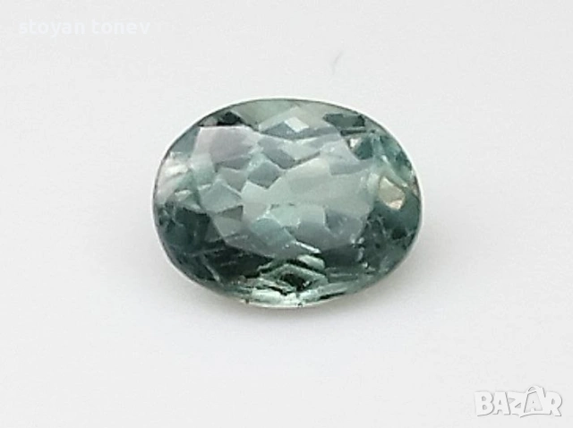 Завладяващ 0.36-каратов натурален александрит с VS чистота и GIA сертификат! Нов!, снимка 10 - Други - 53654266