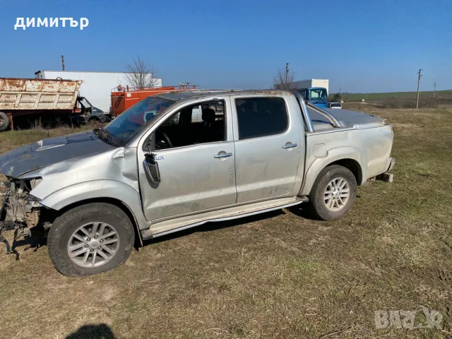 toyota hilux 3.0 d4d facelift navi на части тойота хайлукс автомат , снимка 13 - Автомобили и джипове - 49171638