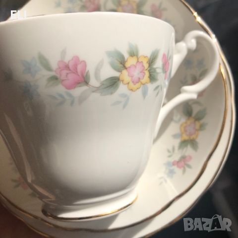 Royal Stuart Английски Костен Порцелан Сет за чай/кафе Нежни цветя, снимка 9 - Чаши - 45302755