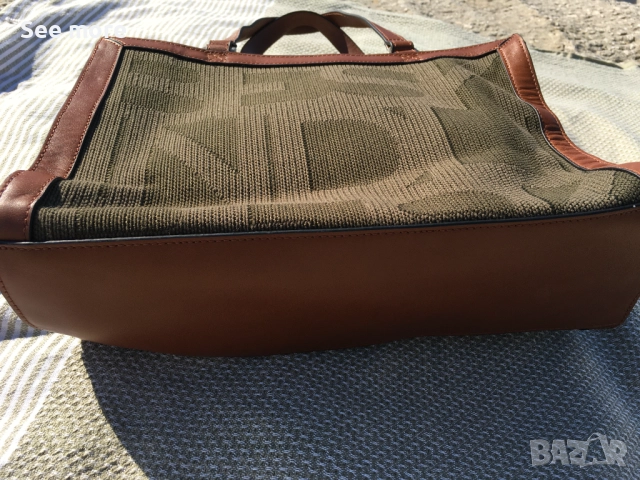 LIEBESKIND чанта НОВА, снимка 3 - Чанти - 52073284