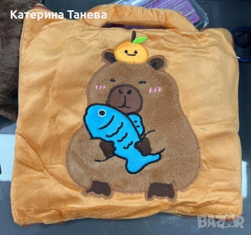 Мека капибара възглавничка 2-в-1 – играчка и одеяло за гушкане, снимка 9 - Спално бельо и завивки - 51647607