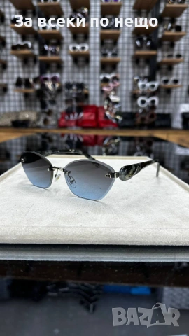 Miu Miu Слънчеви Очила С UV Защита С Подарък🎁Калъф - Различни Цветове Код E1427, снимка 3 - Слънчеви и диоптрични очила - 54028438