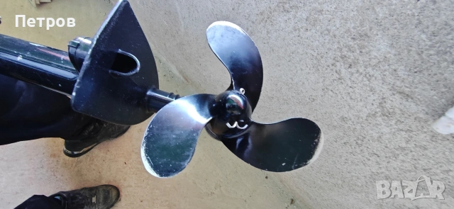 Извънбордов двигател Suzuki 2.5 HP (4-тактов) – КАТО НОВ! , снимка 3 - Воден транспорт - 54104607