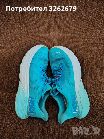 Hoka Arahi 7 оригинални размер 41.5, снимка 3 - Маратонки - 54224130