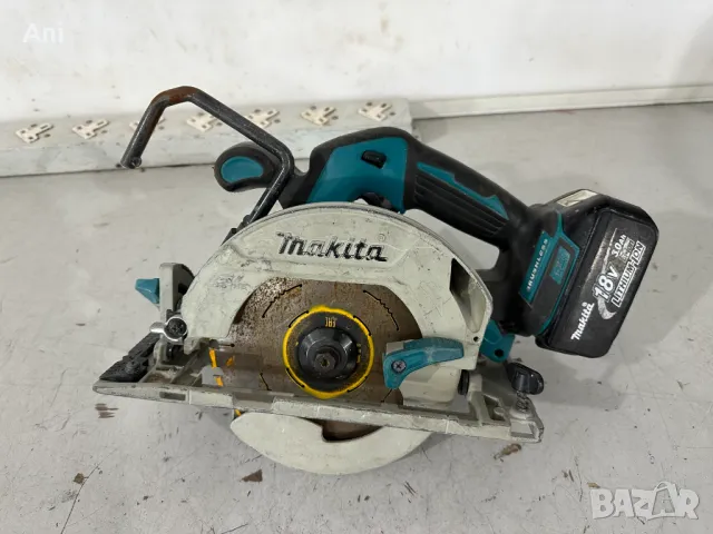 Ръчен циркуляр - Makita 18 V li ion BL , снимка 2 - Циркуляри - 45818798